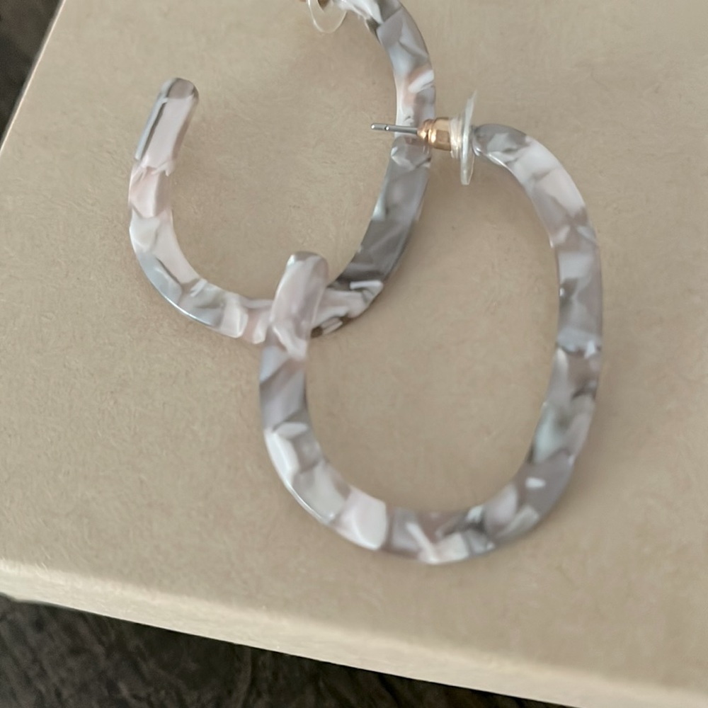 Earrings - Picture 2 of 2